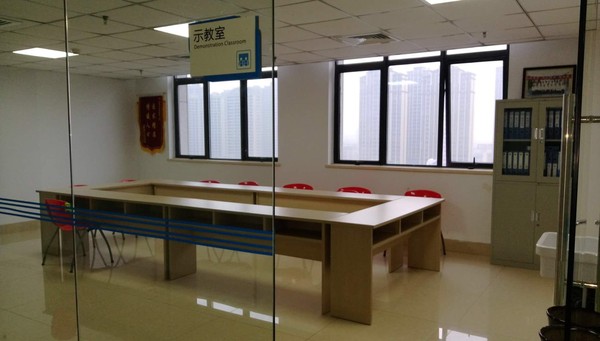 示教室.jpg