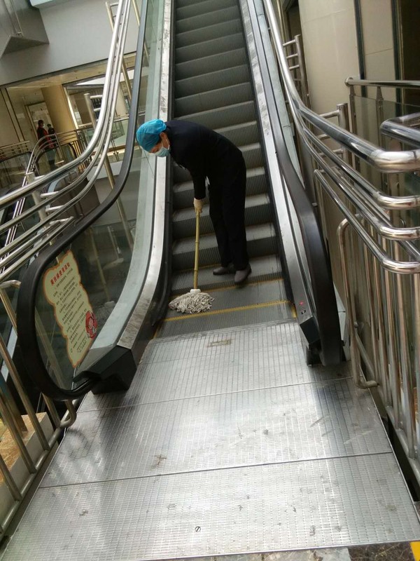 电梯消毒 (2).jpg