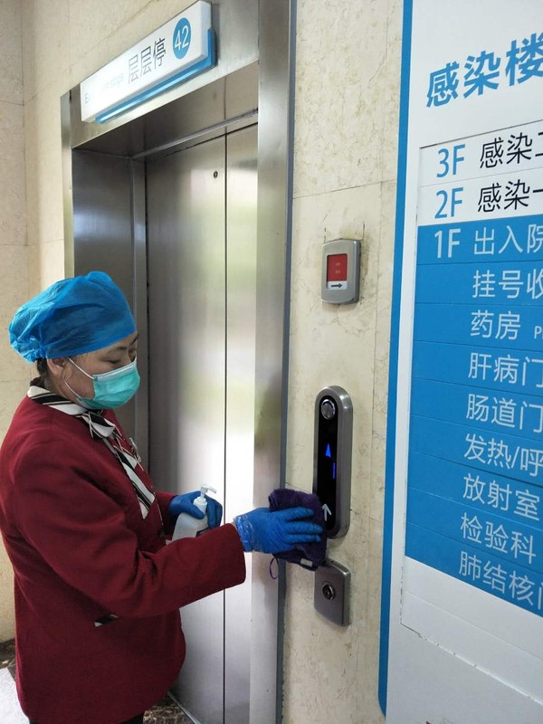 电梯消毒.jpg