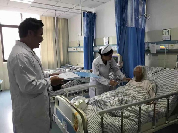 为95岁老人实施静脉溶栓.jpg