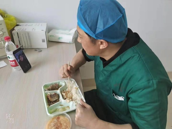 与母亲视频.jpg